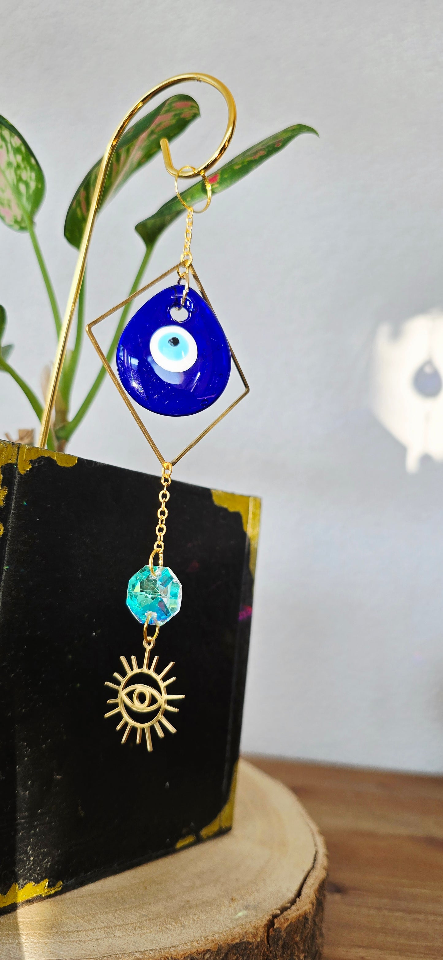 Incila / Sonnenfänger für Pflanzen